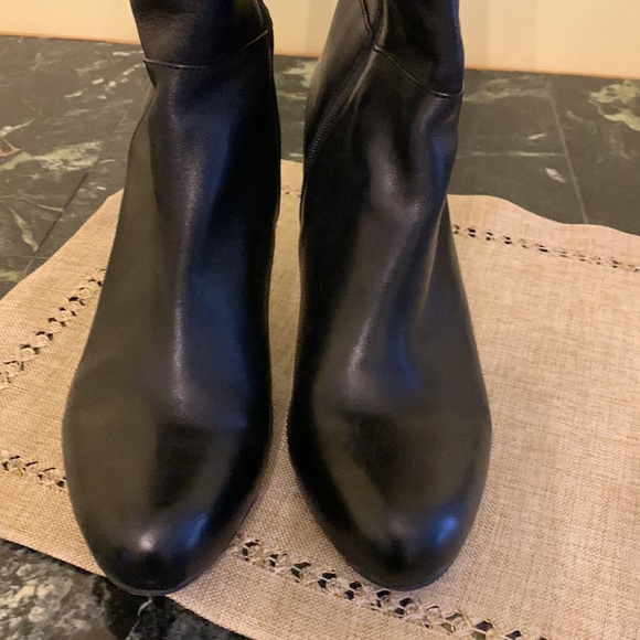 Clark's boots - Picture 6 of 7